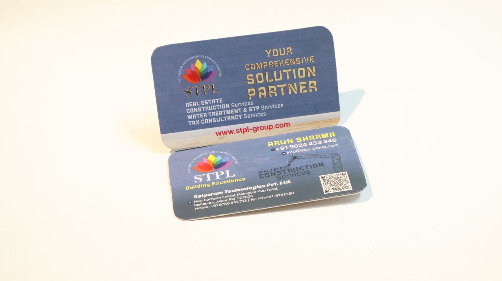 Signature Series business card