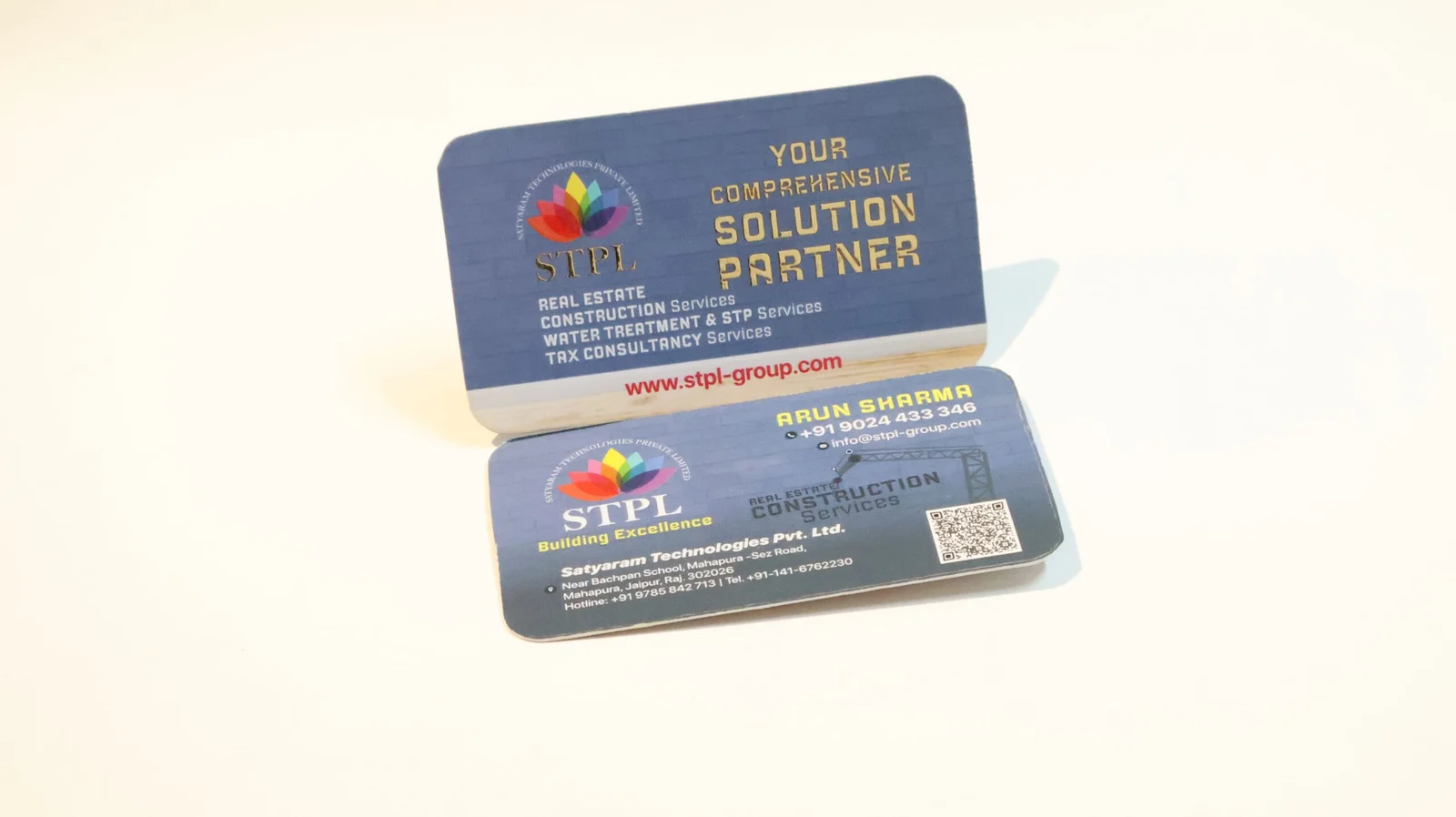 Signature Series business card